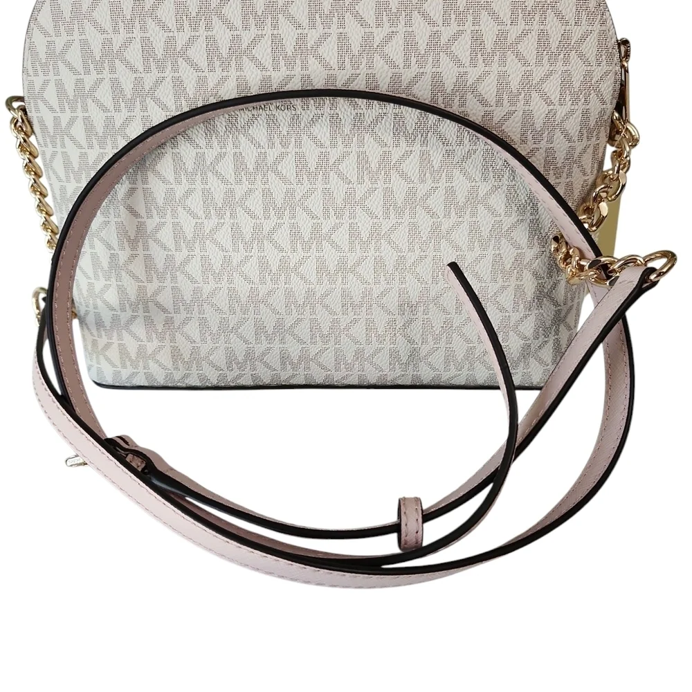 🌷🪻Michael Kors Pink and Cream Crossbody Bag with Signature Monogram